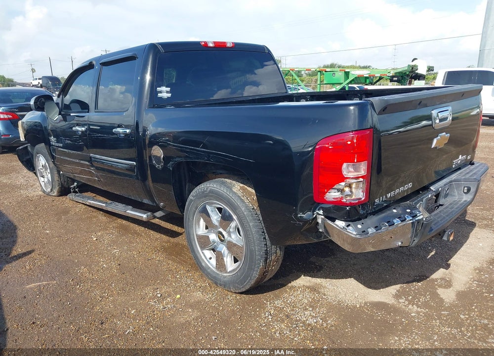 2011 CHEVROLET SILVERADO 1500 LT VIN: 3GCPCSE00BG382605