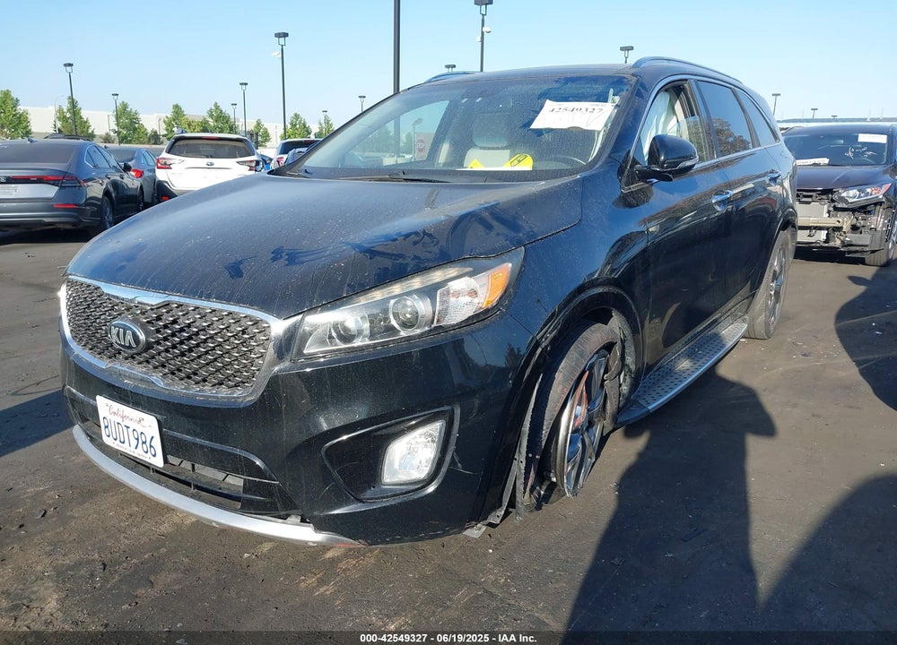 2016 KIA SORENTO 3.3L SX VIN: 5XYPK4A50GG115809