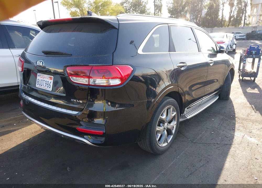 2016 KIA SORENTO 3.3L SX VIN: 5XYPK4A50GG115809