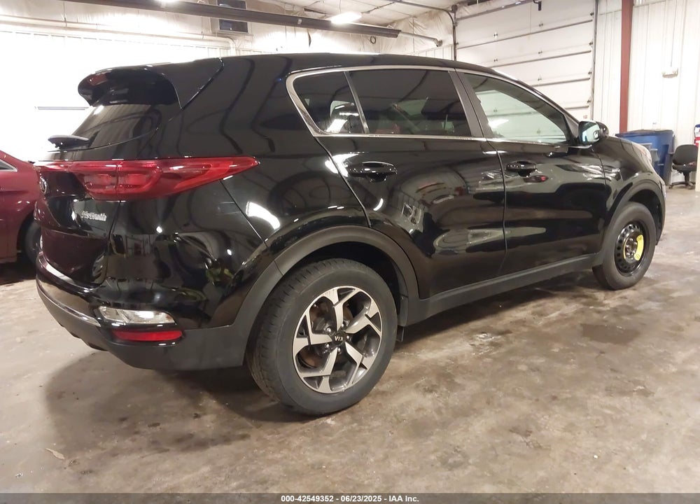 2022 KIA SPORTAGE VIN: KNDPMCAC1N7024318