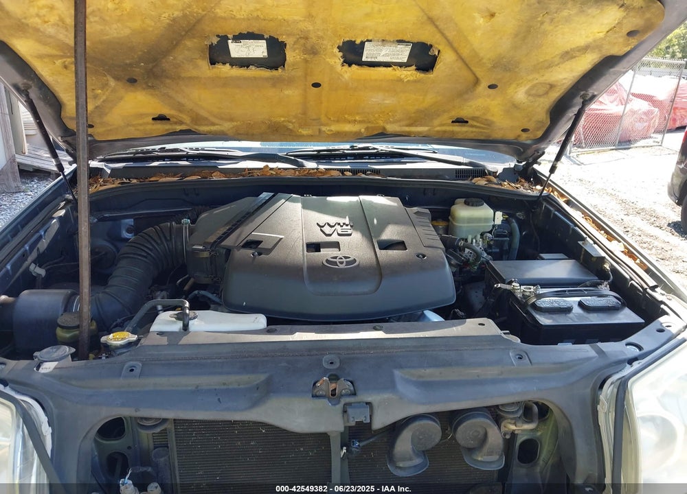 2005 TOYOTA 4RUNNER SR5 V6 VIN: JTEZU14R650045876