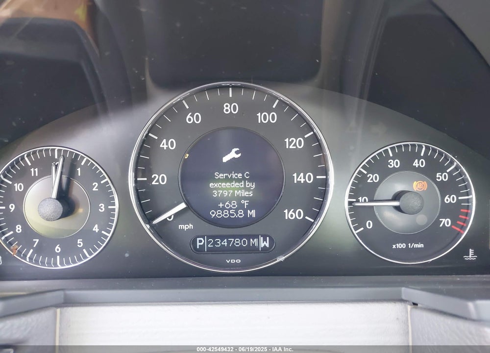 2003 MERCEDES-BENZ E 320 VIN: WDBUF65J53A083930