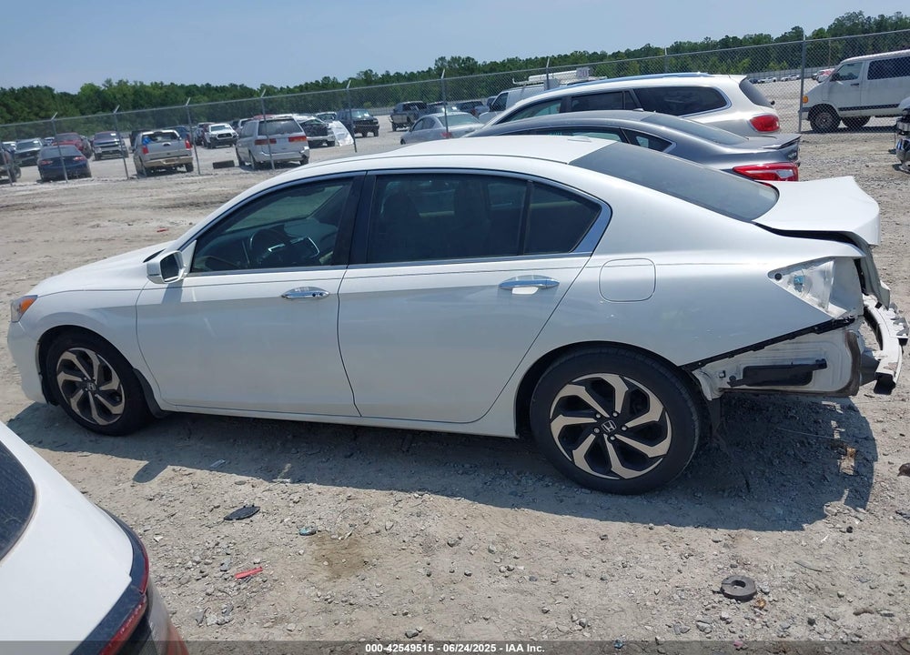 2016 HONDA ACCORD VIN: 1HGCR2F82GA076076