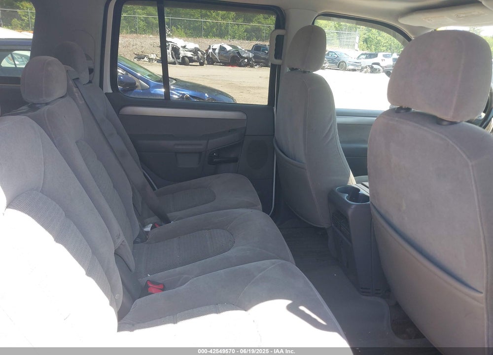 2004 FORD EXPLORER NBX/XLT VIN: 1FMZU73E24UC09391