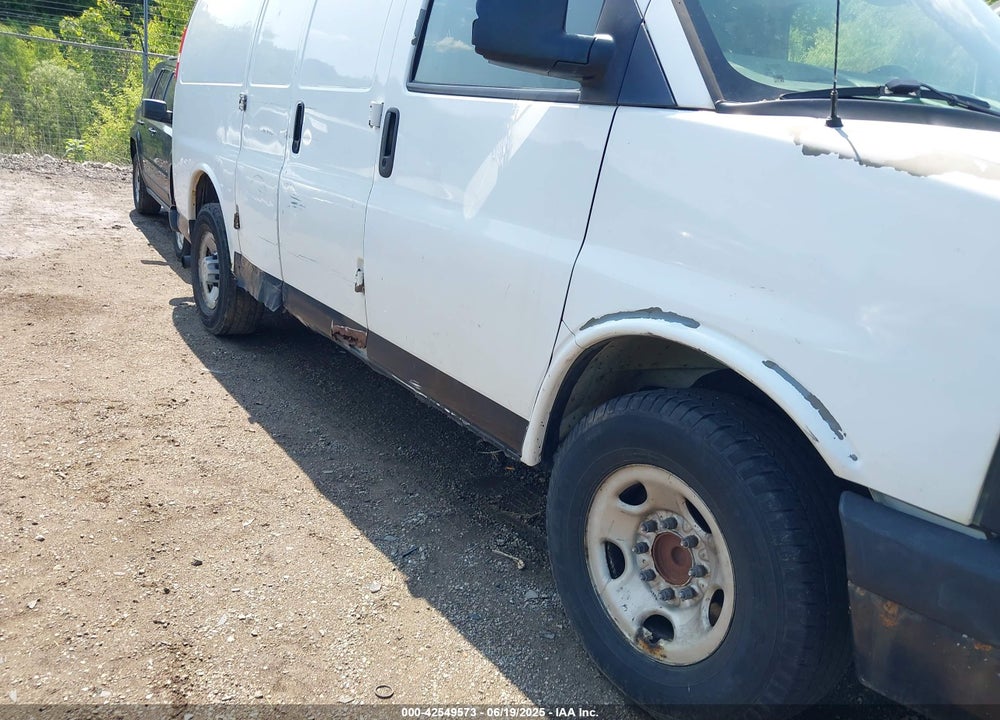 2009 CHEVROLET EXPRESS 2500 VIN: 1GCGG25C191184204