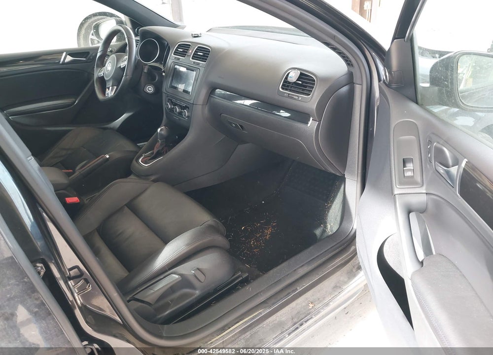 2011 VOLKSWAGEN GTI VIN: WVWHV7AJ2BW113534