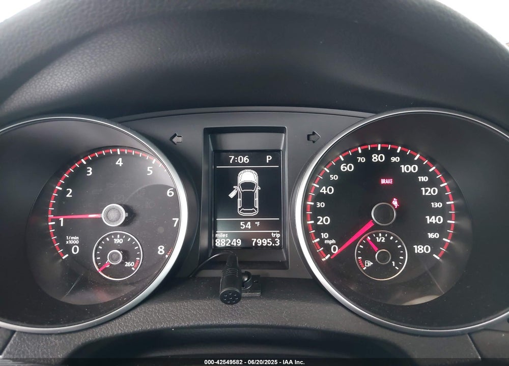 2011 VOLKSWAGEN GTI VIN: WVWHV7AJ2BW113534