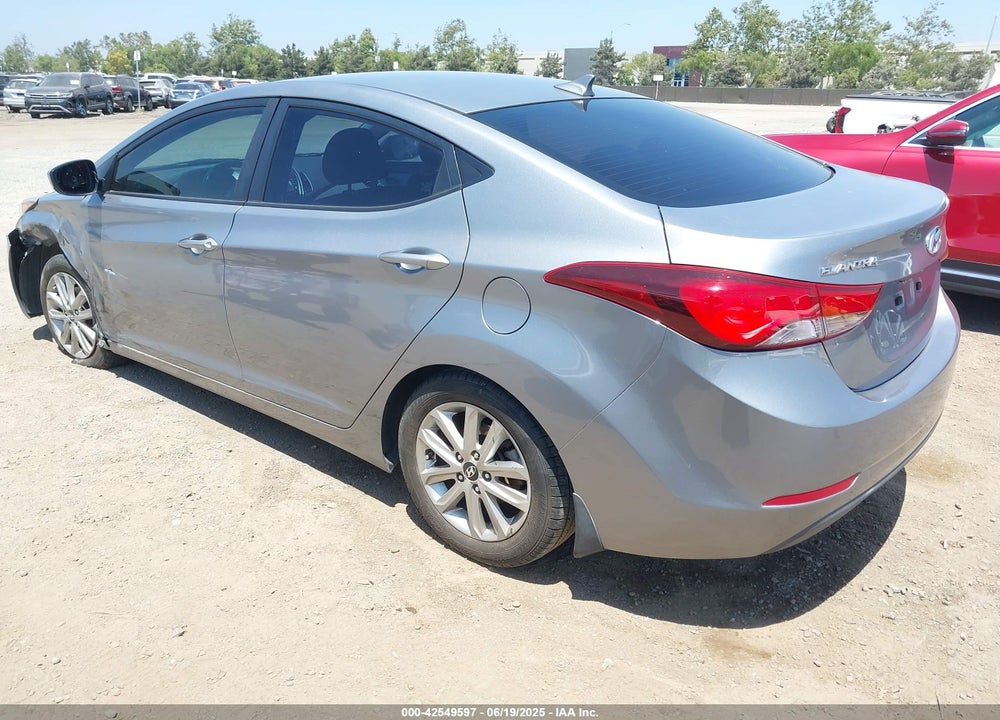 2015 HYUNDAI ELANTRA VIN: KMHDH4AE5FU325848