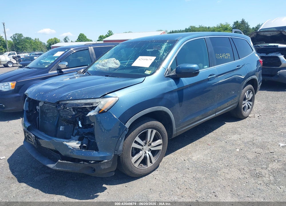 2017 HONDA PILOT VIN: 5FNYF6H32HB090185