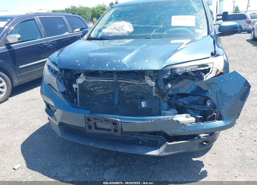 2017 HONDA PILOT VIN: 5FNYF6H32HB090185