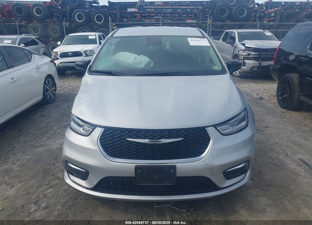2024 CHRYSLER PACIFICA TOURING L VIN: 2C4RC1BG8RR197338