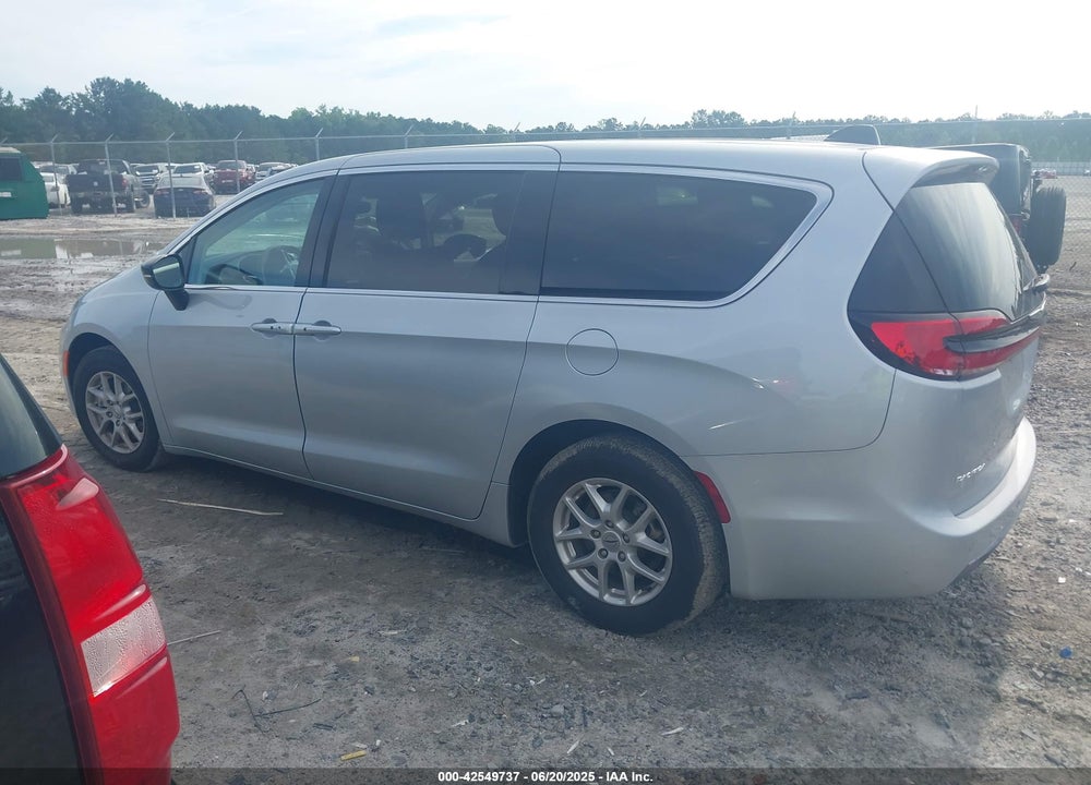 2024 CHRYSLER PACIFICA TOURING L VIN: 2C4RC1BG8RR197338