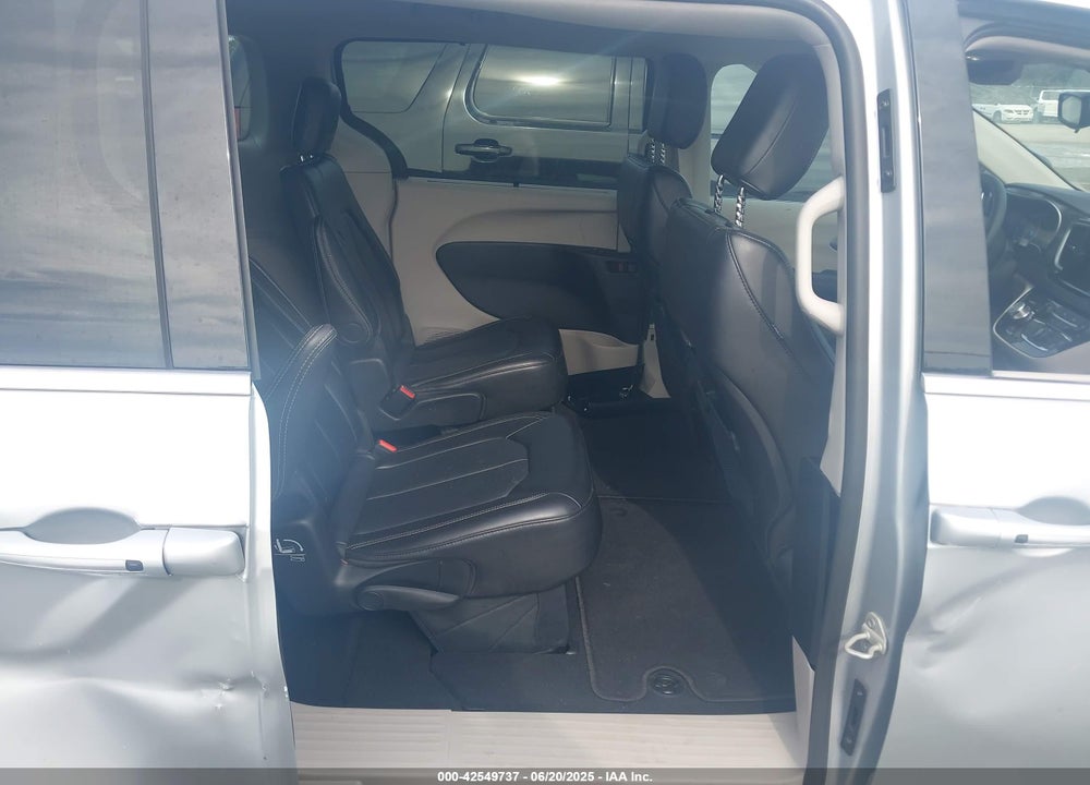 2024 CHRYSLER PACIFICA TOURING L VIN: 2C4RC1BG8RR197338