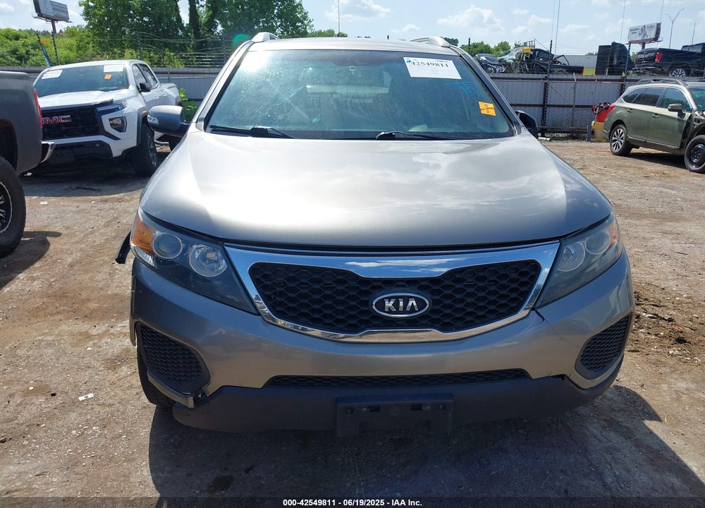 2013 KIA SORENTO VIN: 5XYKTDA24DG349430