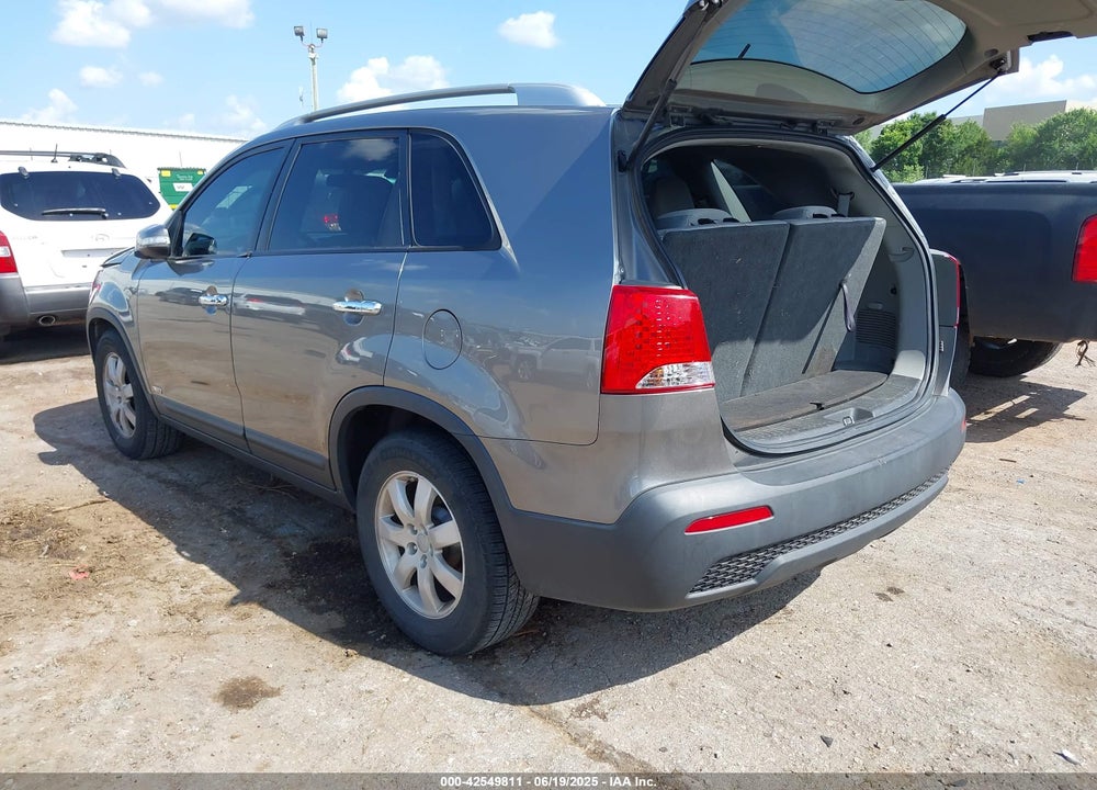 2013 KIA SORENTO VIN: 5XYKTDA24DG349430