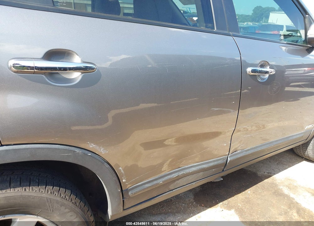 2013 KIA SORENTO VIN: 5XYKTDA24DG349430