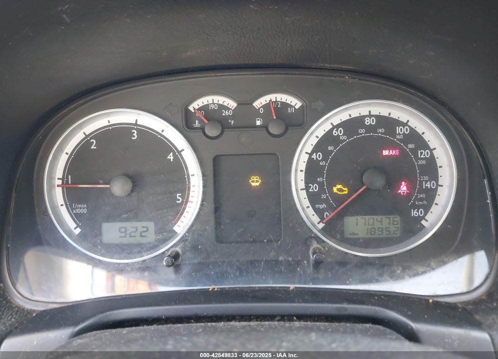 2005 VOLKSWAGEN JETTA GLS TDI VIN: WVWSR61J05W018396
