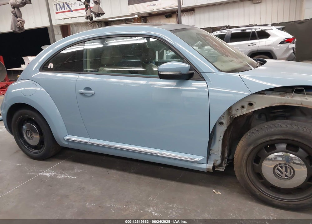 2014 VOLKSWAGEN BEETLE VIN: 3VWJ17ATXEM663919