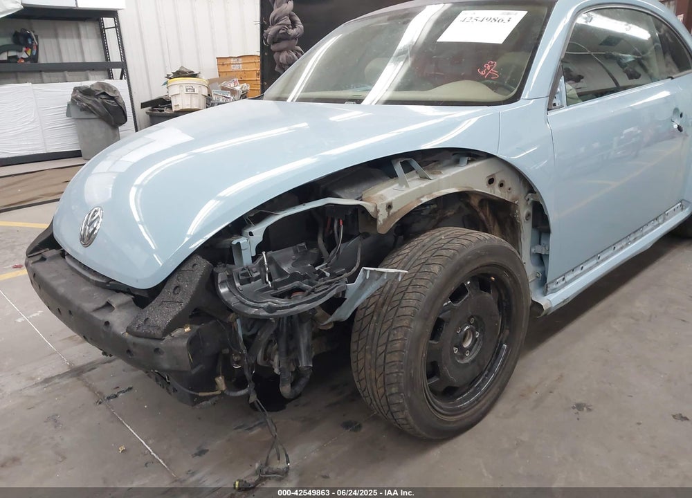 2014 VOLKSWAGEN BEETLE VIN: 3VWJ17ATXEM663919
