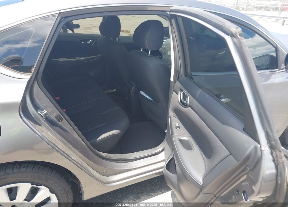 2017 NISSAN SENTRA VIN: 3N1AB7AP3HY370608