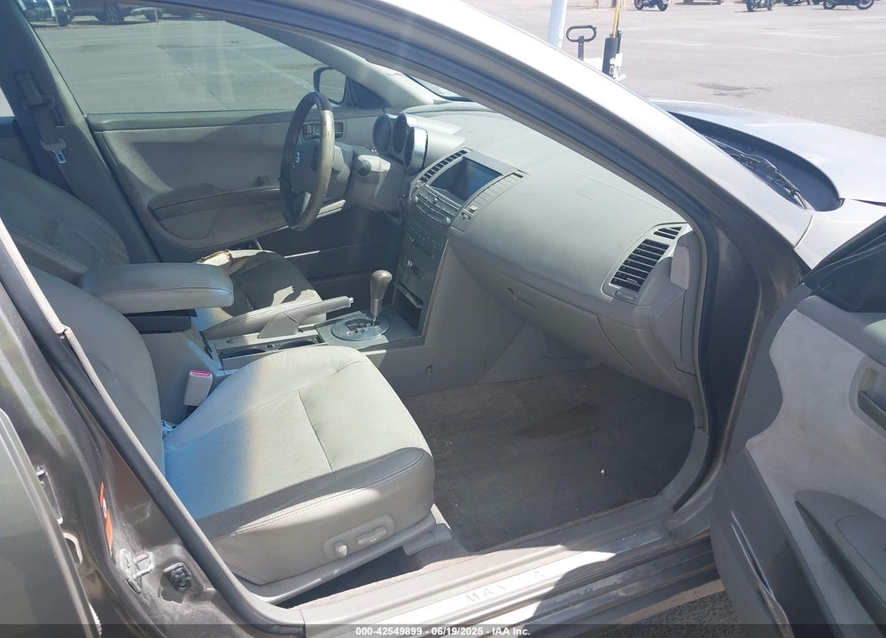 2004 NISSAN MAXIMA 3.5 SE VIN: 1N4BA41E24C835616