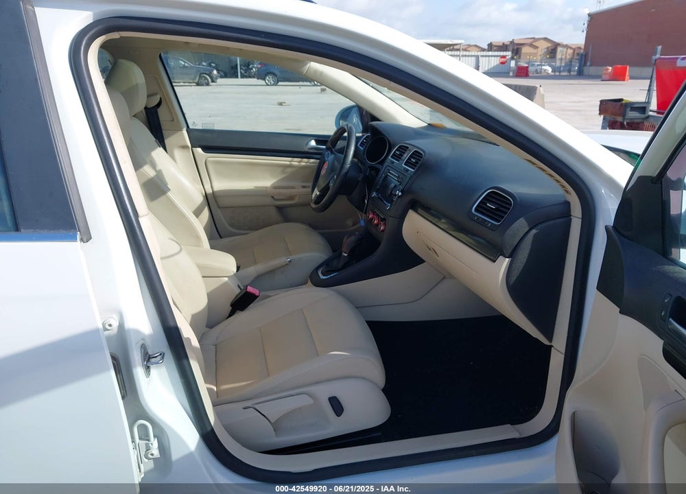 2014 VOLKSWAGEN JETTA VIN: 3VWPL7AJ0EM608544
