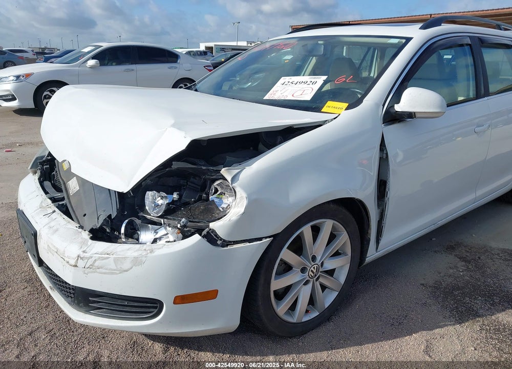 2014 VOLKSWAGEN JETTA VIN: 3VWPL7AJ0EM608544