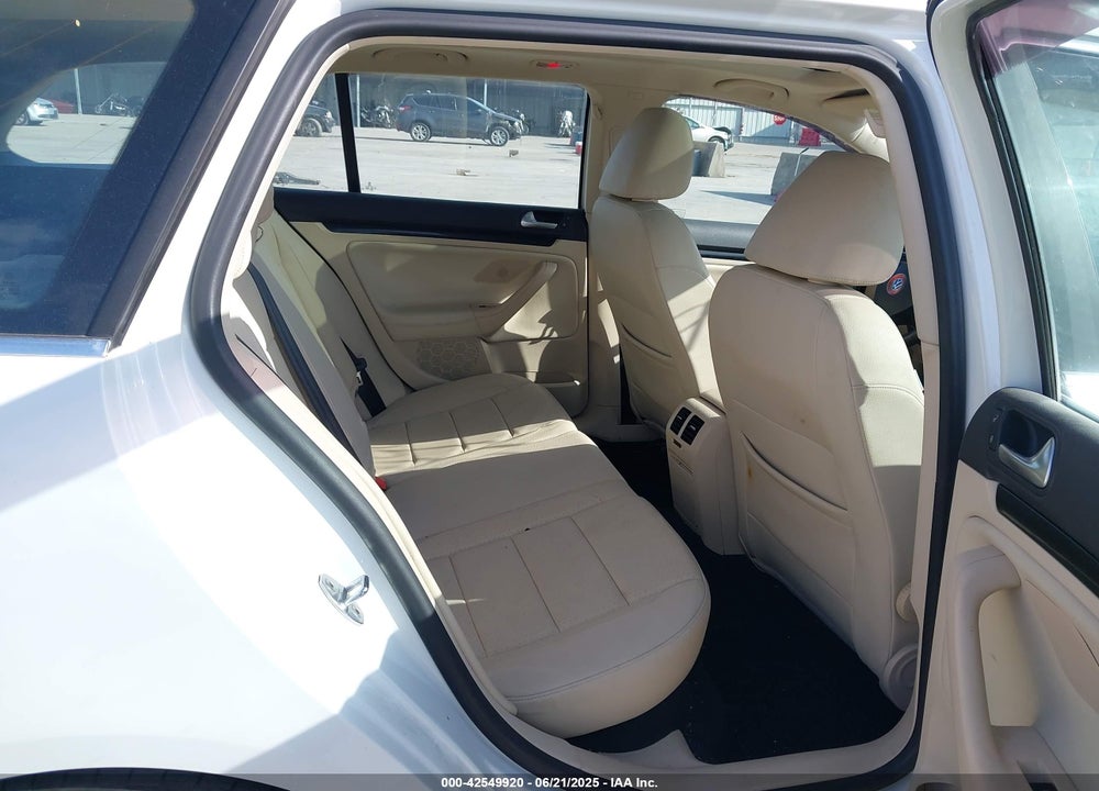 2014 VOLKSWAGEN JETTA VIN: 3VWPL7AJ0EM608544