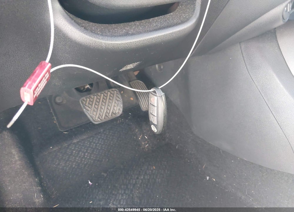 2011 NISSAN JUKE SV VIN: JN8AF5MR8BT022763
