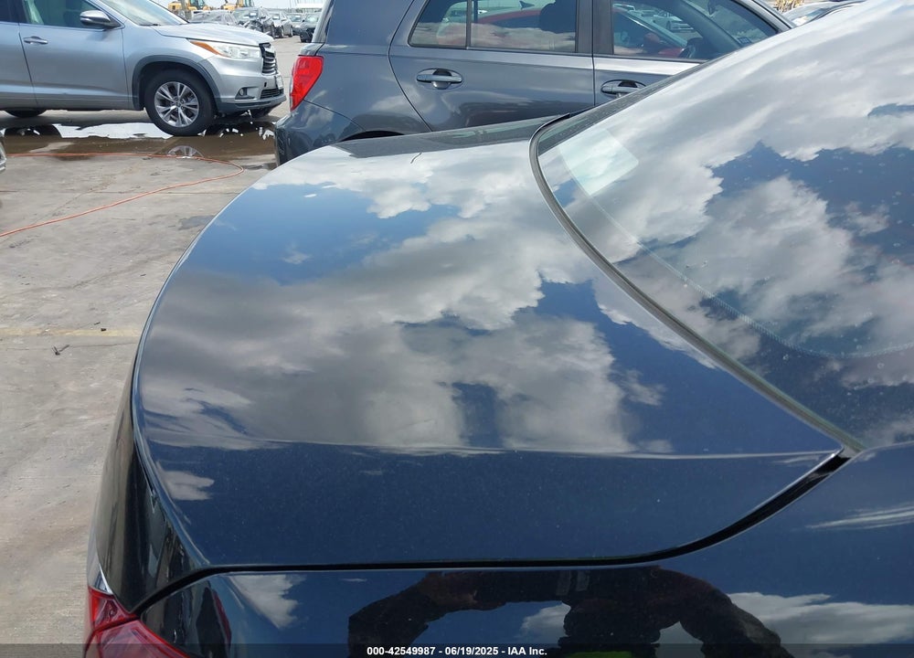 2017 HONDA ACCORD VIN: 1HGCR2F72HA125768