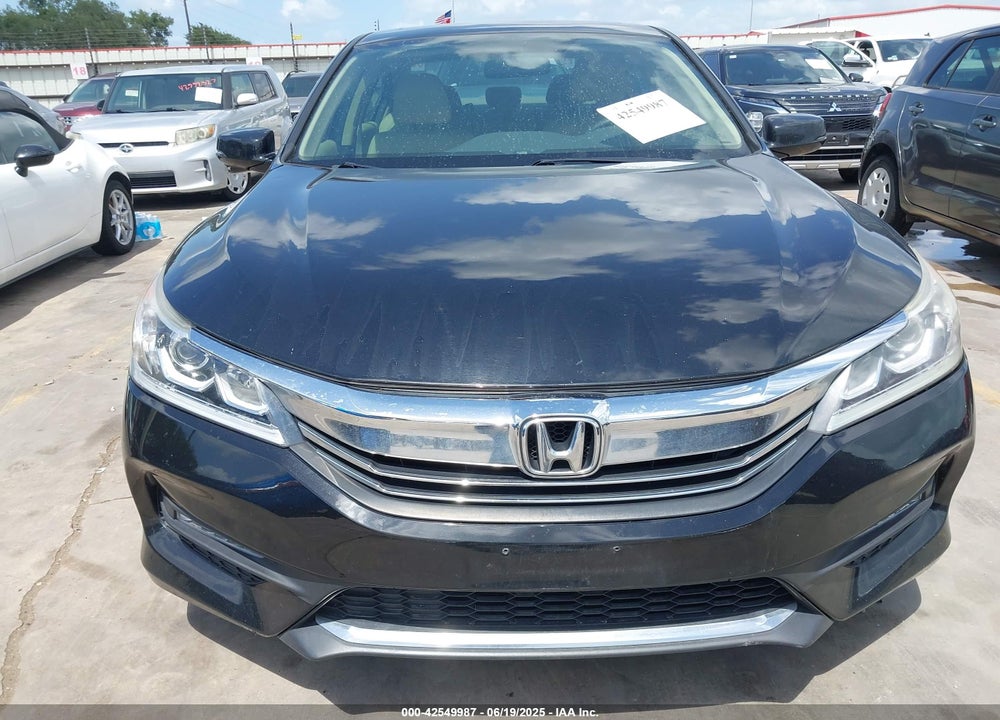 2017 HONDA ACCORD VIN: 1HGCR2F72HA125768