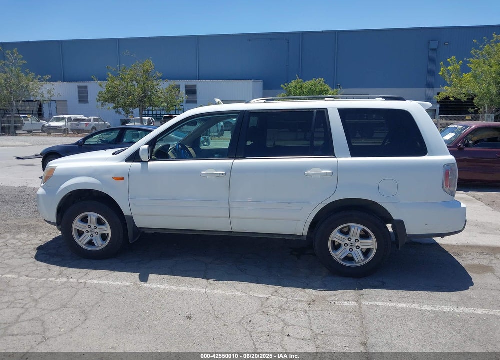 2008 HONDA PILOT VIN: 5FNYF28248B030795