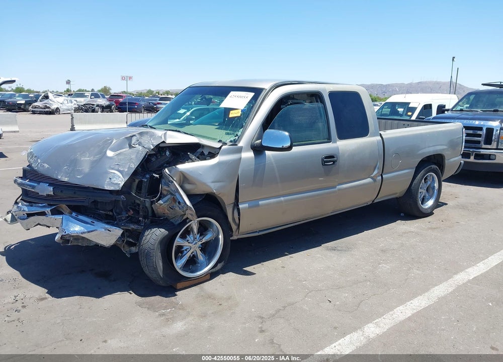 2002 CHEVROLET SILVERADO 1500 LS VIN: 2GCEC19T521322270