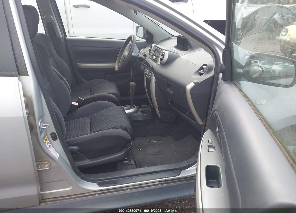 2005 SCION XA VIN: JTKKT604X50112164
