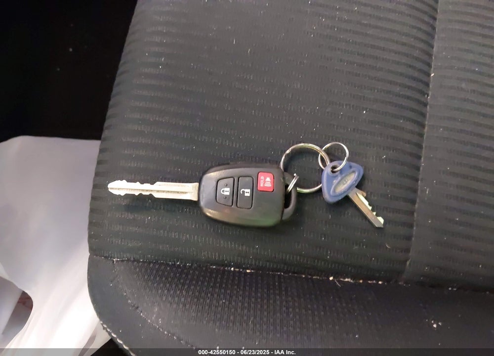 2014 TOYOTA RAV4 VIN: 2T3RFREV4EW128789