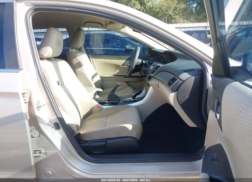 2014 HONDA ACCORD VIN: 1HGCR2F32EA292138