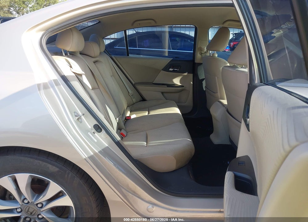 2014 HONDA ACCORD VIN: 1HGCR2F32EA292138