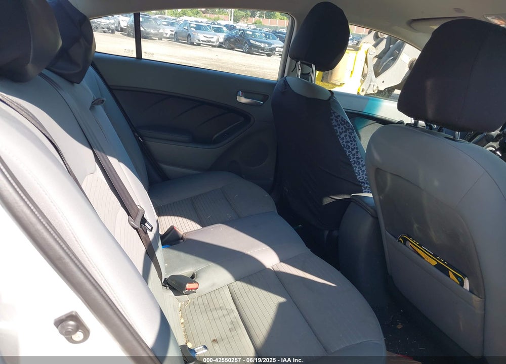 2017 KIA FORTE VIN: 3KPFL4A7XHE012602