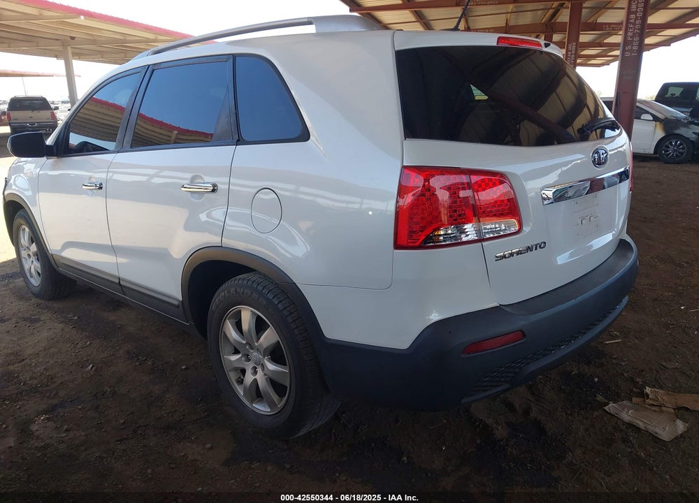 2012 KIA SORENTO VIN: 5XYKT4A26CG212374
