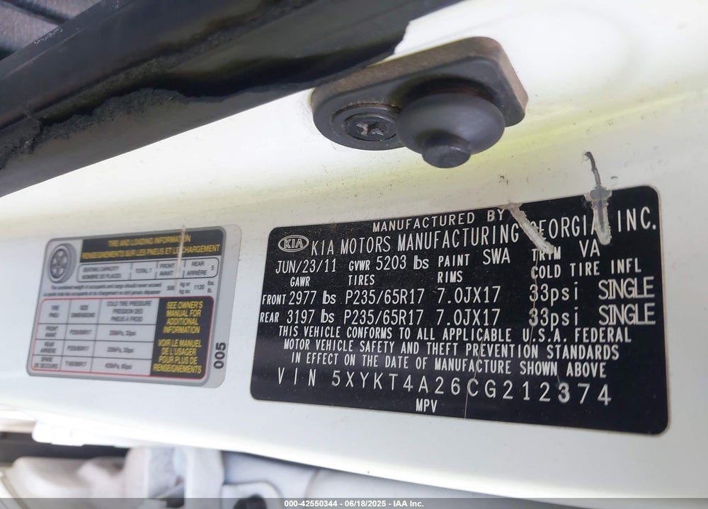 2012 KIA SORENTO VIN: 5XYKT4A26CG212374