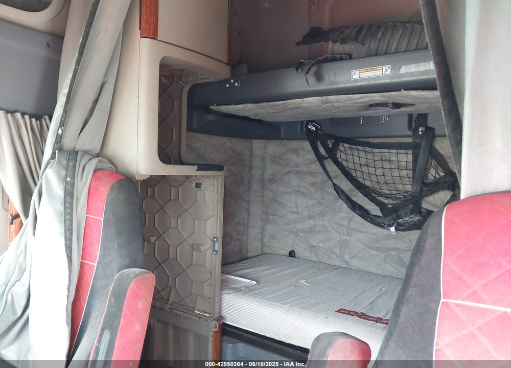 2016 FREIGHTLINER CASCADIA 125 VIN: 1FUJGLD59GLGU2650