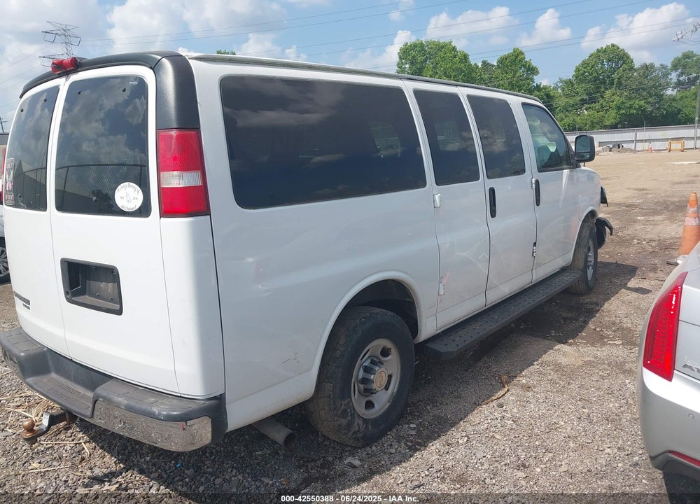 2016 CHEVROLET EXPRESS 2500 LT VIN: 1GAWGFFG1G1240457
