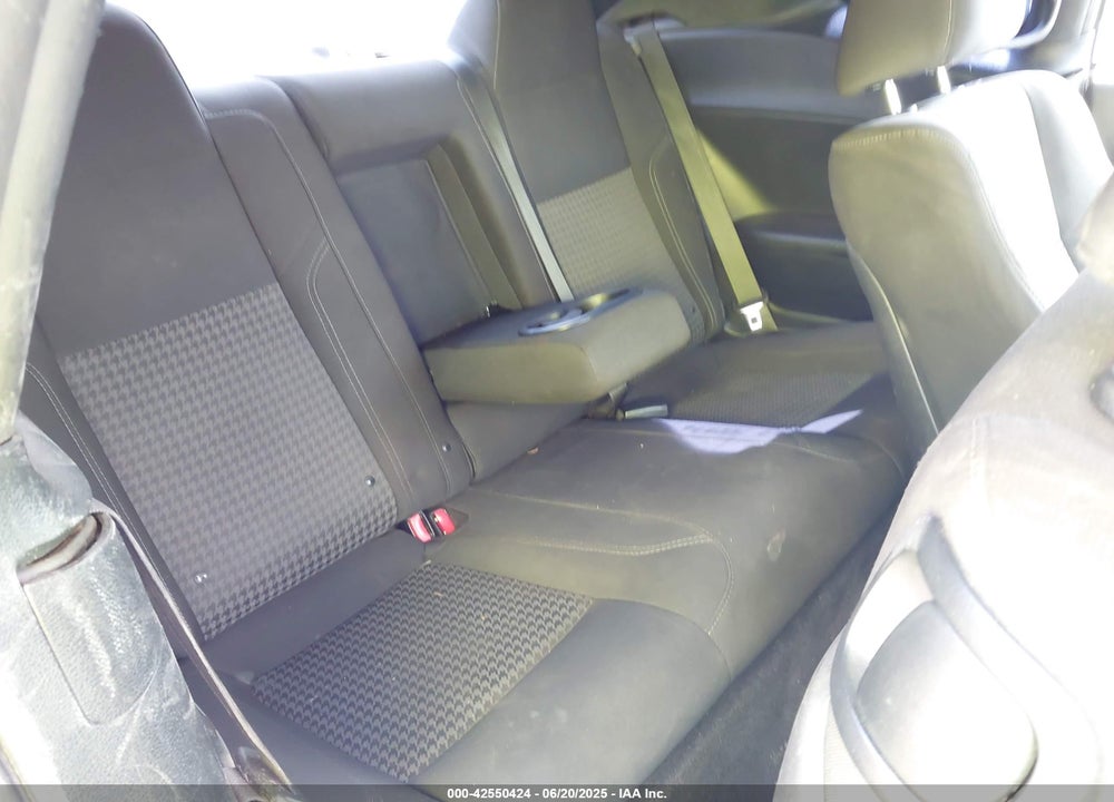 2016 DODGE CHALLENGER SXT VIN: 2C3CDZAG2GH171991
