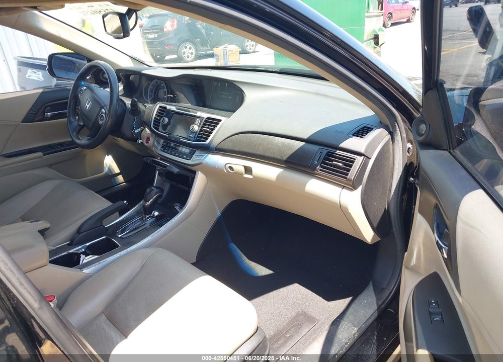 2013 HONDA ACCORD VIN: 1HGCR3F87DA039655