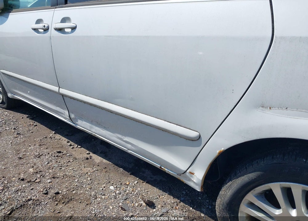 2007 TOYOTA SIENNA VIN: 5TDZK22C47S046118
