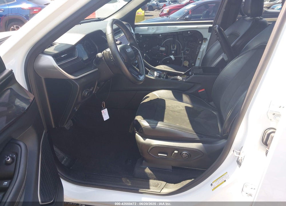 2021 JEEP GRAND CHEROKEE L ALTITUDE 4X4 VIN: 1C4RJKAG6M8151220