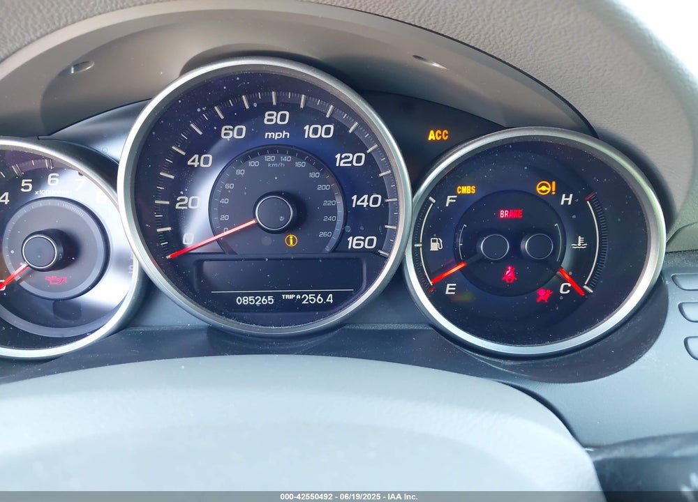 2009 ACURA RL VIN: JH4KB26689C001417