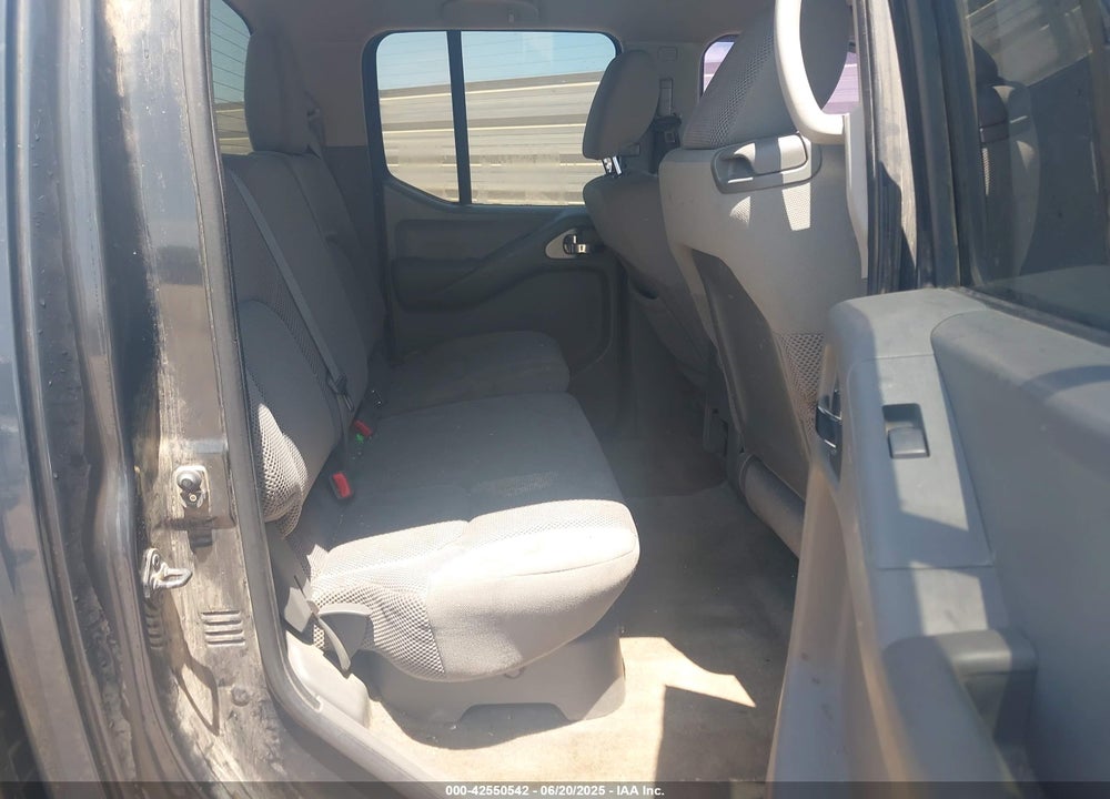 2012 NISSAN FRONTIER VIN: 1N6AD0ER3CC427947