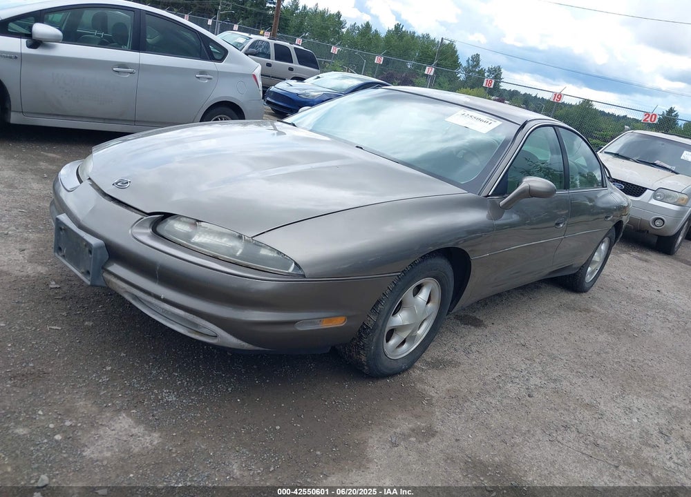 1999 OLDSMOBILE AURORA VIN: 1G3GR62C0X4118468