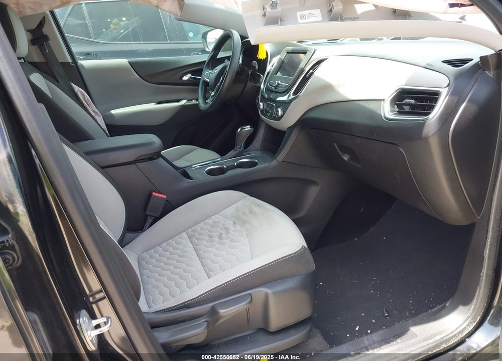 2020 CHEVROLET EQUINOX VIN: 2GNAXHEV5L6232180